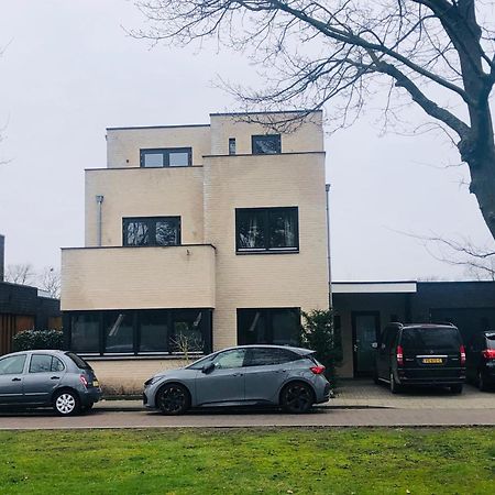 City Zen Apartment Enschede !Free Private Parking Luaran gambar