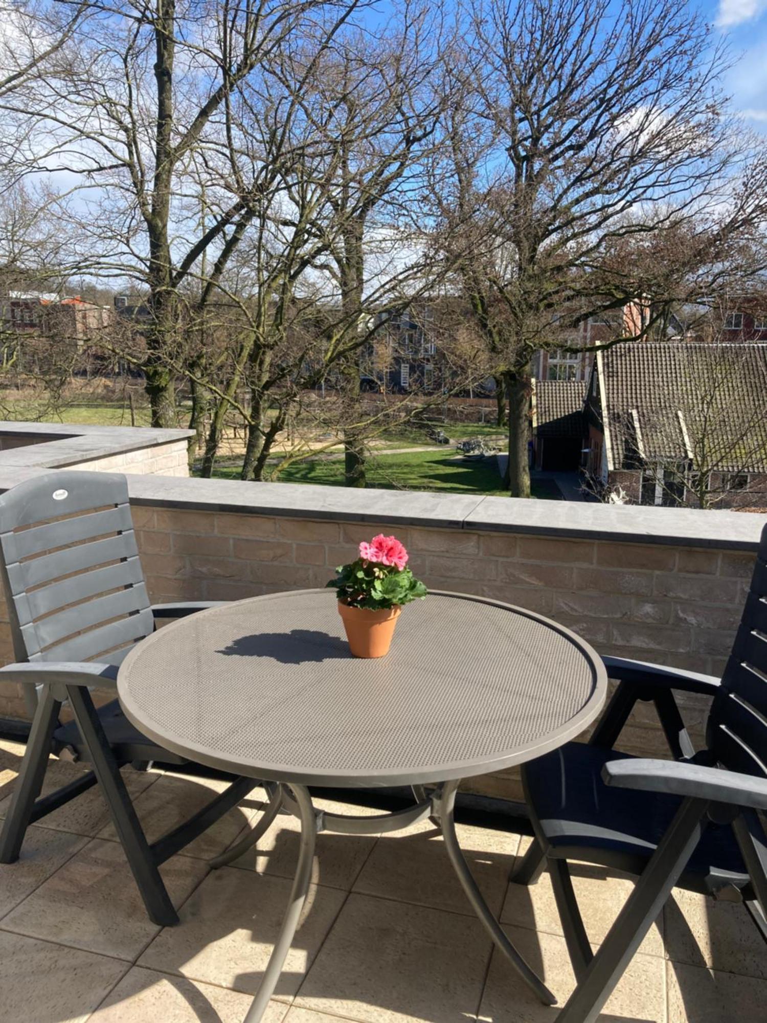 City Zen Apartment Enschede !Free Private Parking Luaran gambar
